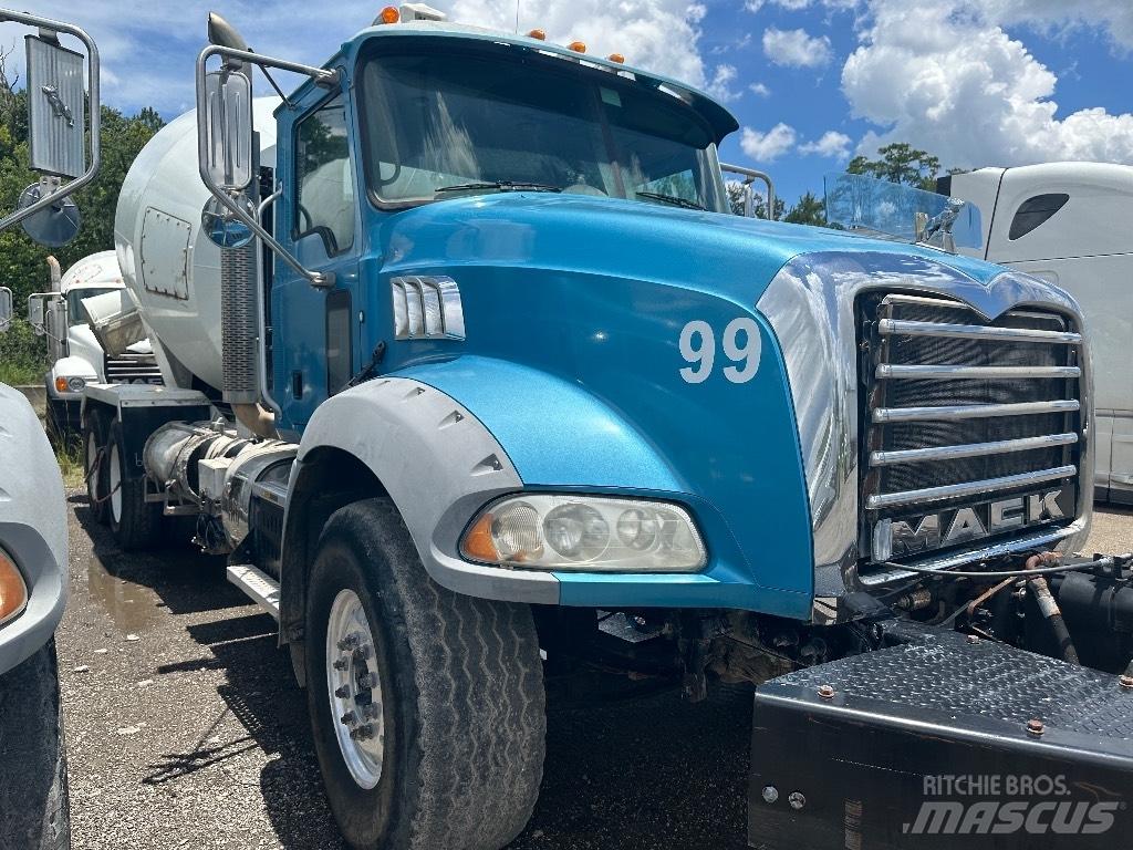 Mack GU 800 Ďalšie nákladné vozidlá