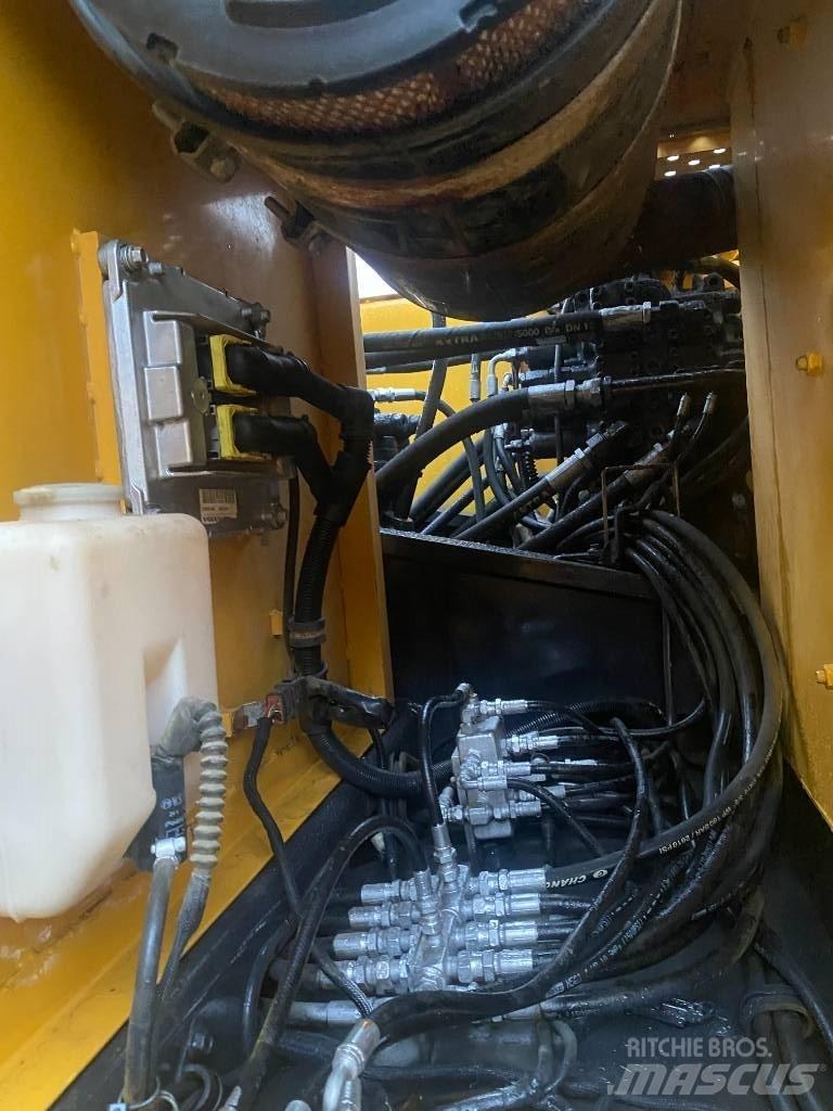 Volvo EC210BLC Pásové rýpadlá