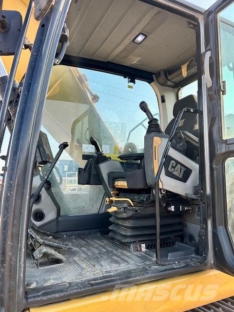 CAT 320 NEXT GEN Pásové rýpadlá