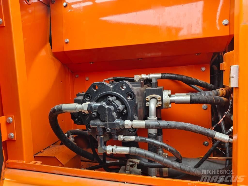 Doosan DX 225 LC-9C Pásové rýpadlá