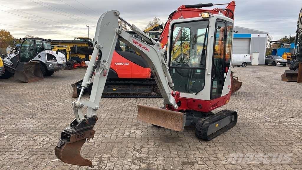 Takeuchi TB216 Mini rýpadlá < 7t