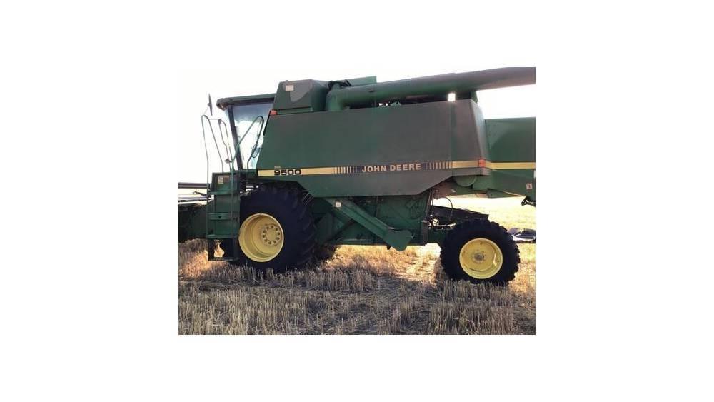 John Deere 9500 Kombinované zberacie stroje