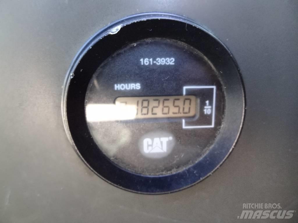 CAT 324 D L Pásové rýpadlá