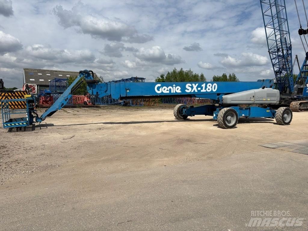 Genie SX 180 Teleskopické plošiny
