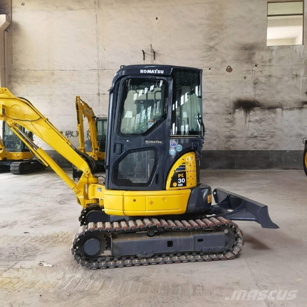 Komatsu PC30 Pásové rýpadlá
