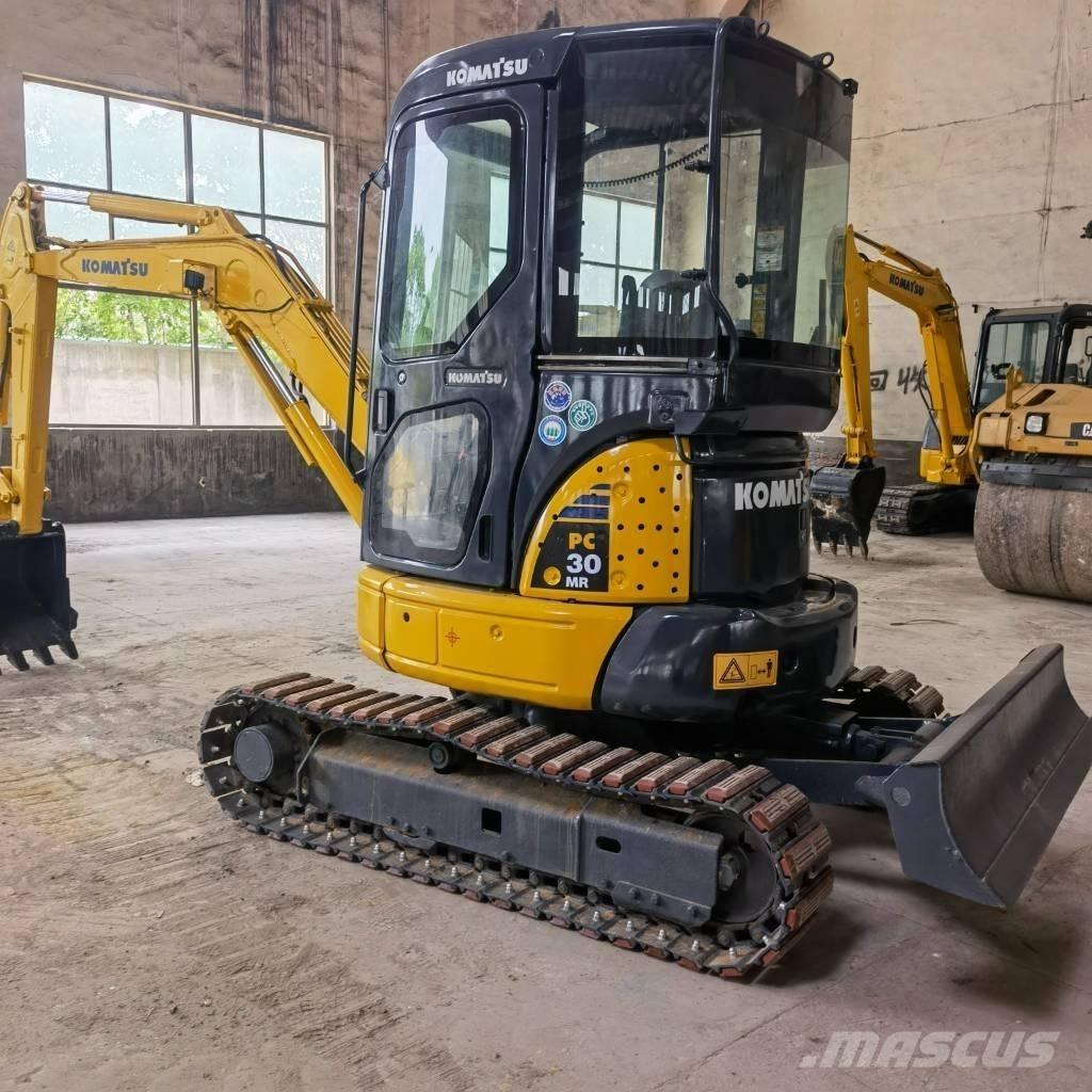 Komatsu PC30 Pásové rýpadlá