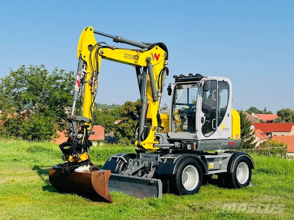 Wacker Neuson EW 100 Kolesové rýpadlá