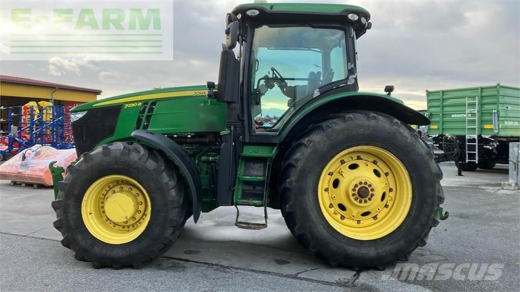 John Deere 7230R Traktory