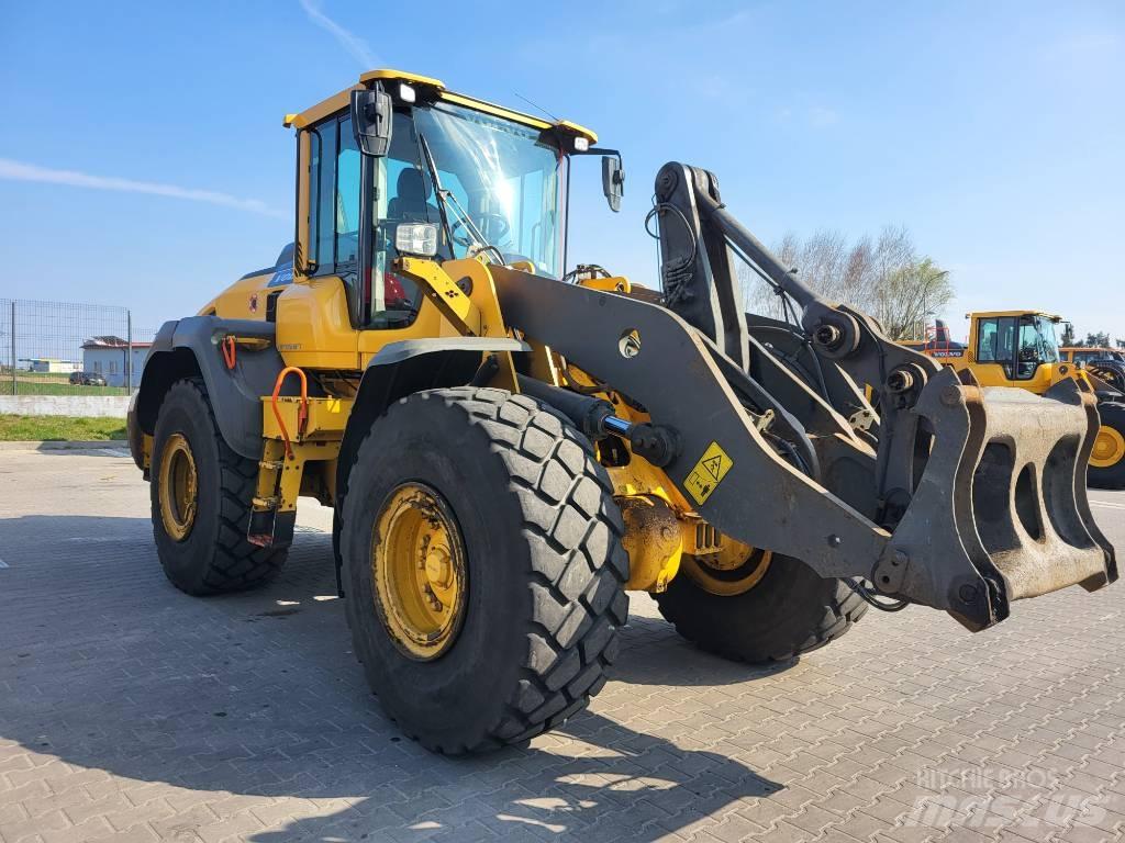 Volvo L 120 H Kolesové nakladače