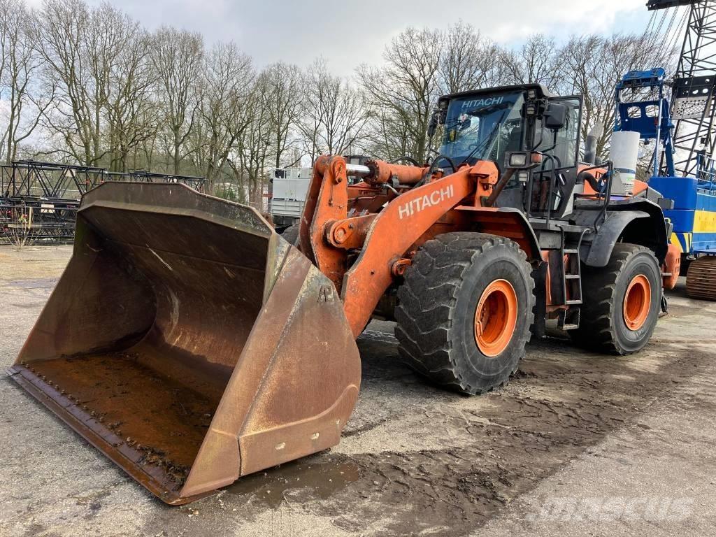 Hitachi ZW330-6 Kolesové nakladače