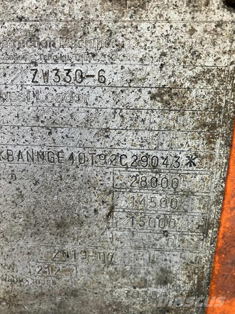 Hitachi ZW330-6 Kolesové nakladače
