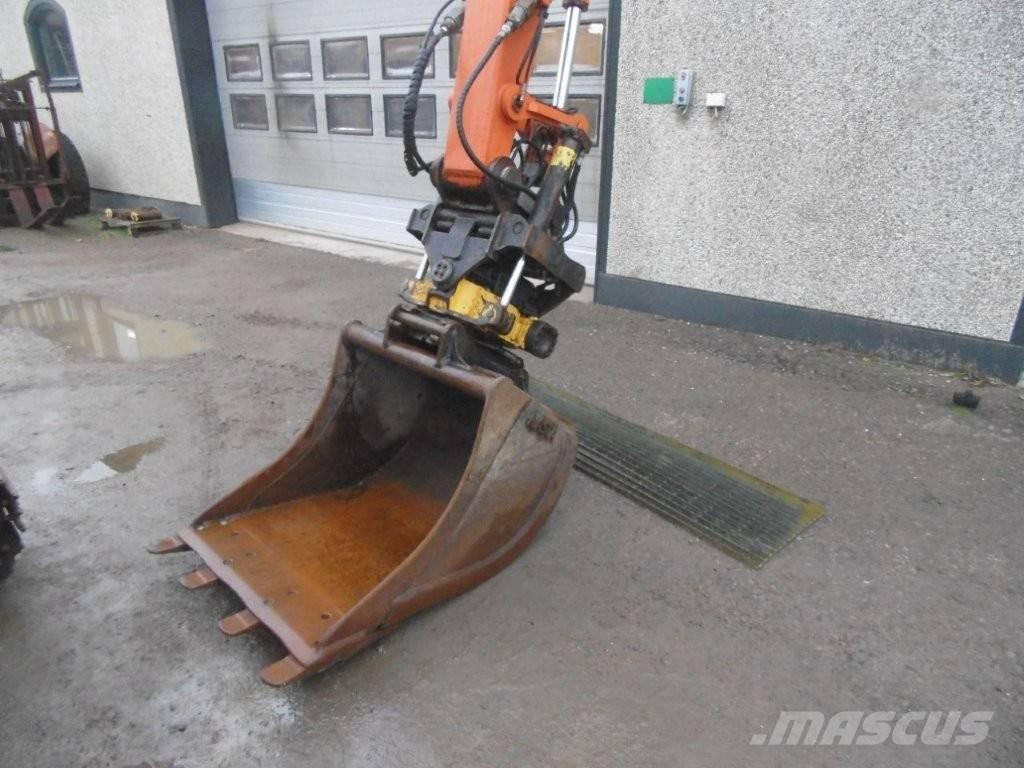 Hitachi 85 US Midi rýpadlá 7 t - 12 t