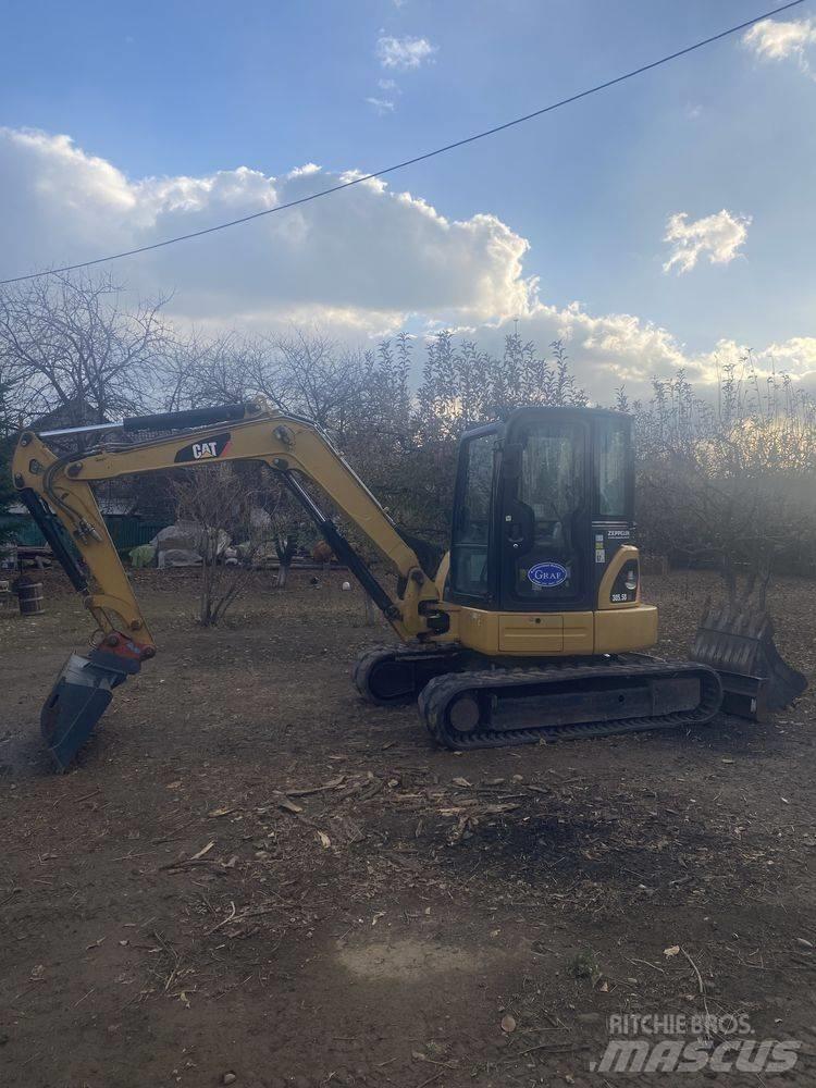 CAT 305.5 Pásové rýpadlá