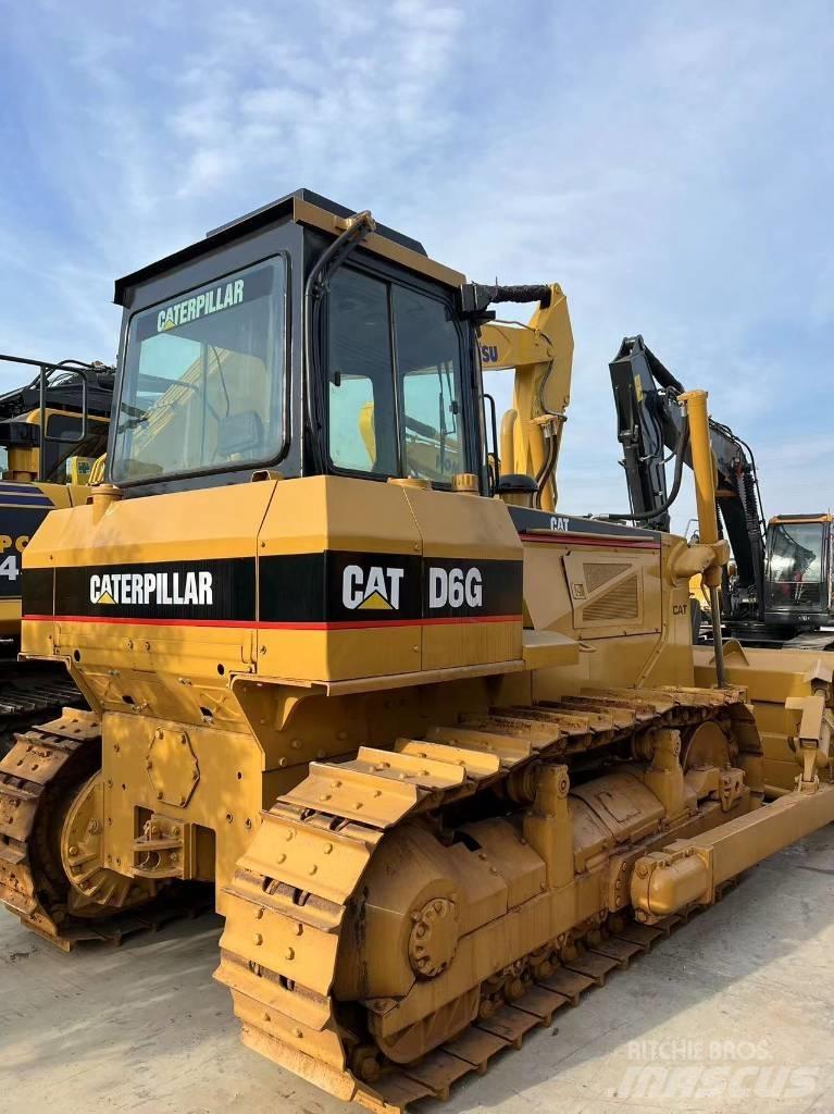 CAT D 6 G Pásové dozéry