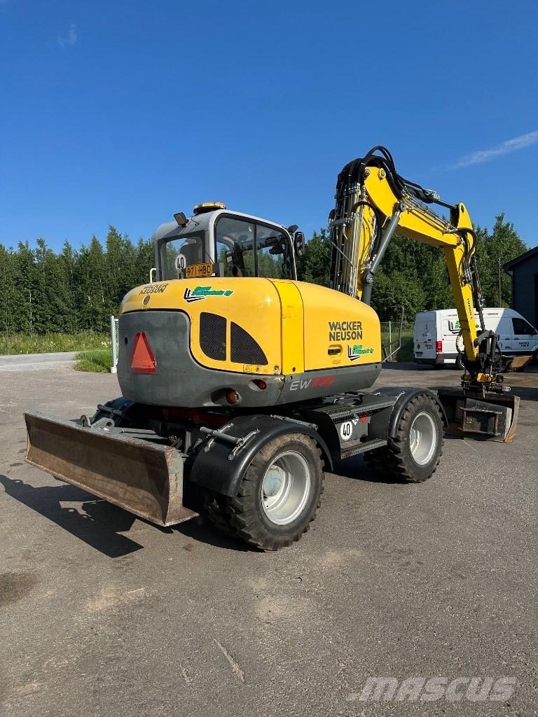 Wacker Neuson EW 100 Kolesové rýpadlá