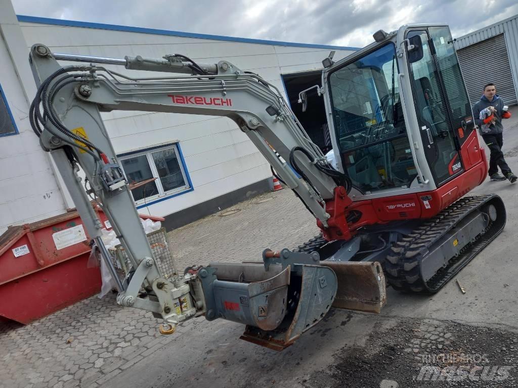 Takeuchi TB 240 Mini rýpadlá < 7t