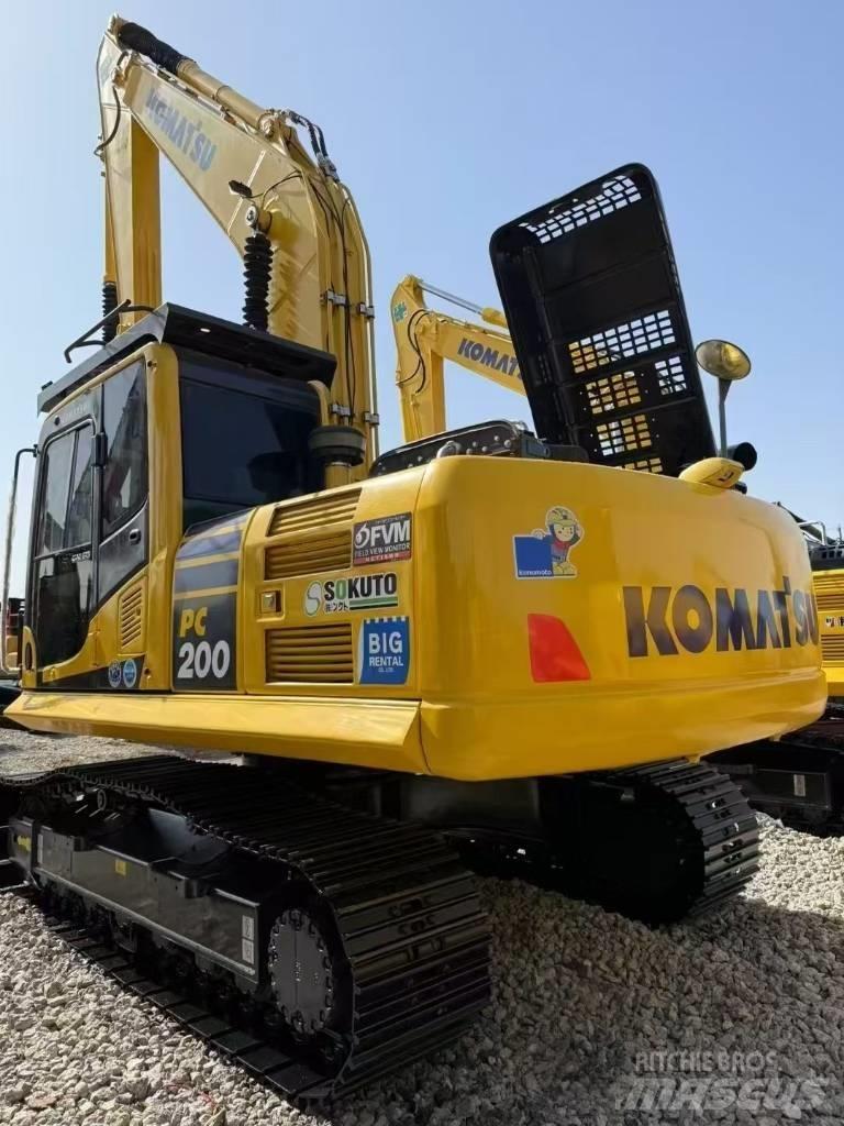 Komatsu 200-8 Pásové rýpadlá