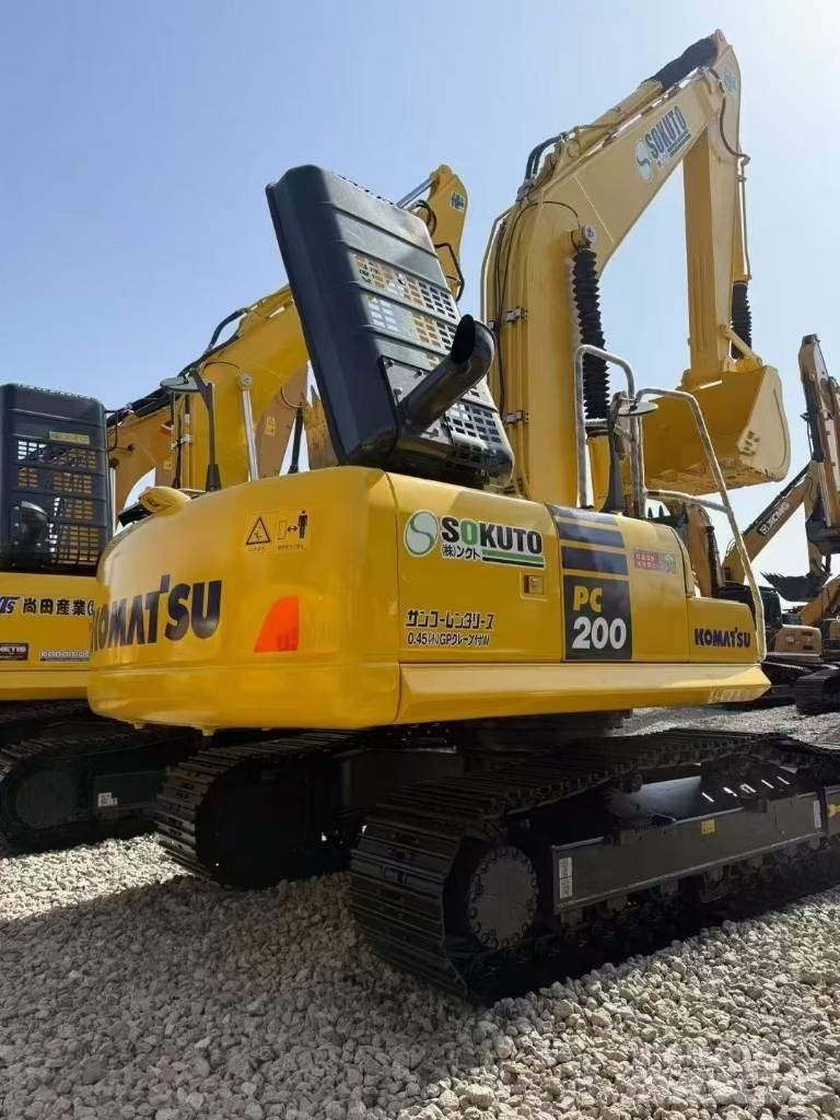 Komatsu 200-8 Pásové rýpadlá