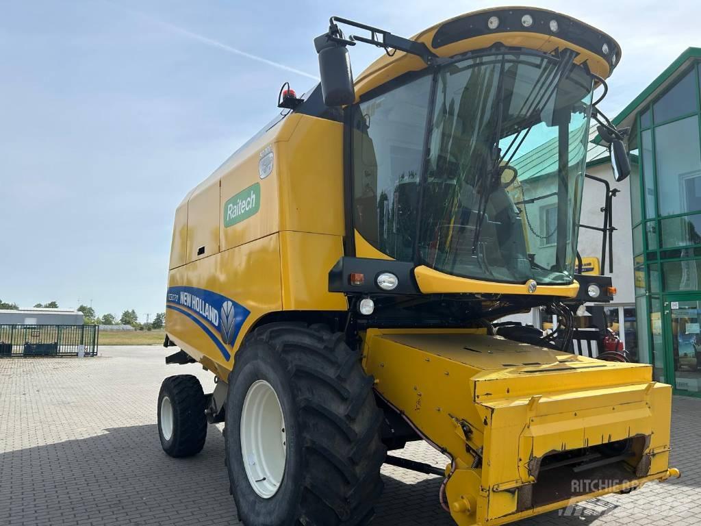 New Holland TC 5070 Kombinované zberacie stroje