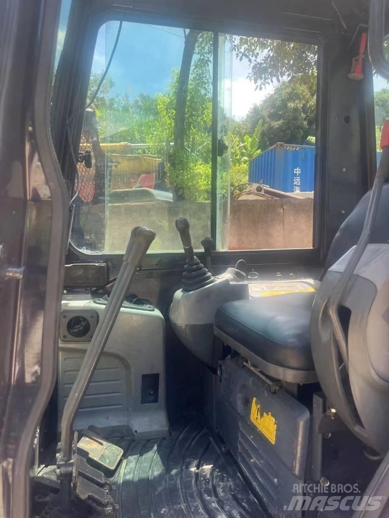 Kubota KX155-3 Pásové rýpadlá