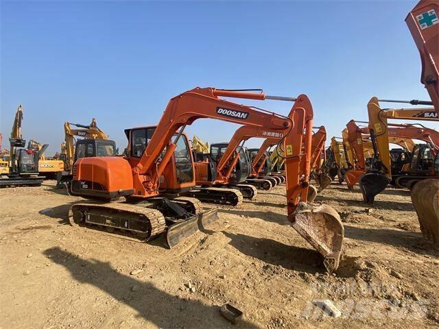 Doosan DX80 Mini rýpadlá < 7t