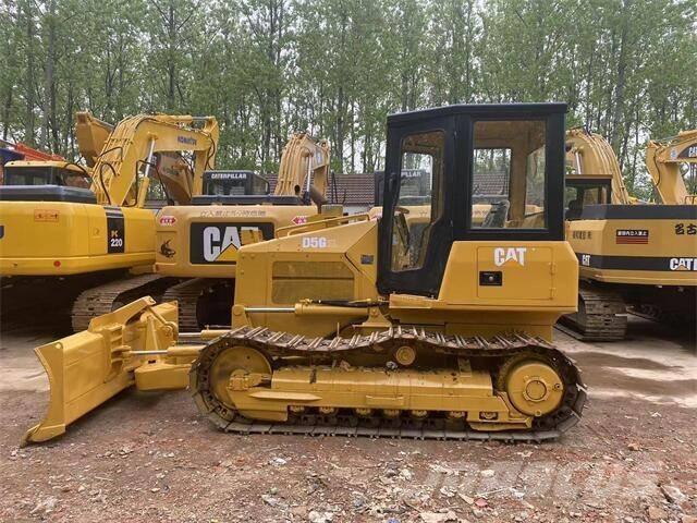 CAT D5G Pásové dozéry