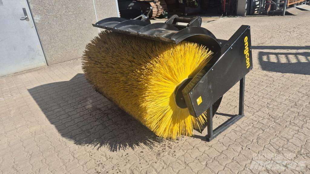 Engcon sweeper Zametacie stroje