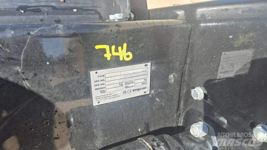 Engcon sweeper Zametacie stroje