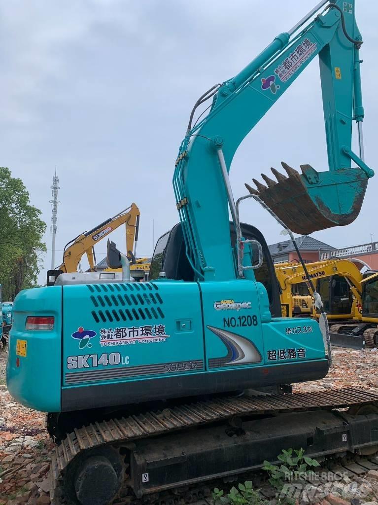 Kobelco SK 140 Midi rýpadlá 7 t - 12 t