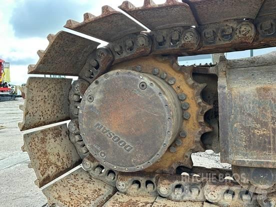 Doosan DX 300 LC-3 Pásové rýpadlá