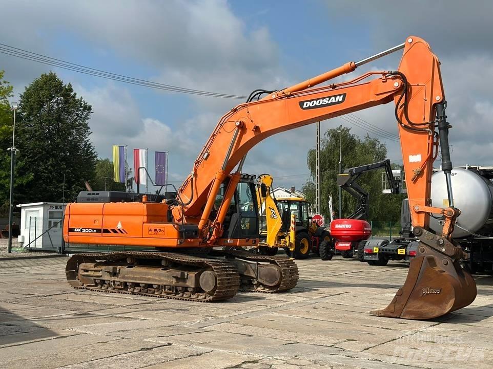 Doosan DX 300 LC-3 Pásové rýpadlá