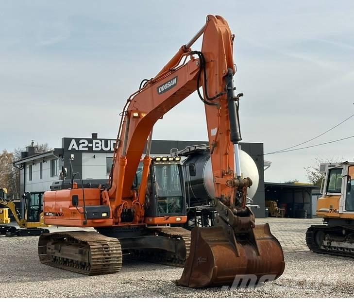 Doosan DX 300 LC-3 Pásové rýpadlá