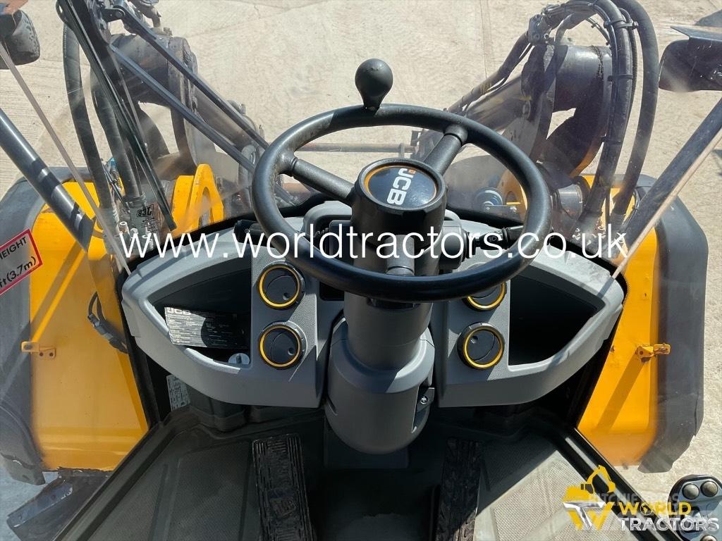 JCB 457 AGRI Kolesové nakladače