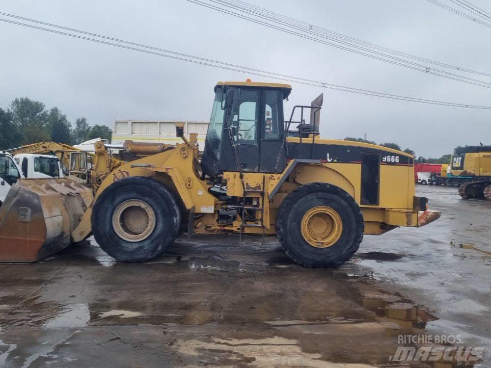 CAT 966 G Kolesové nakladače