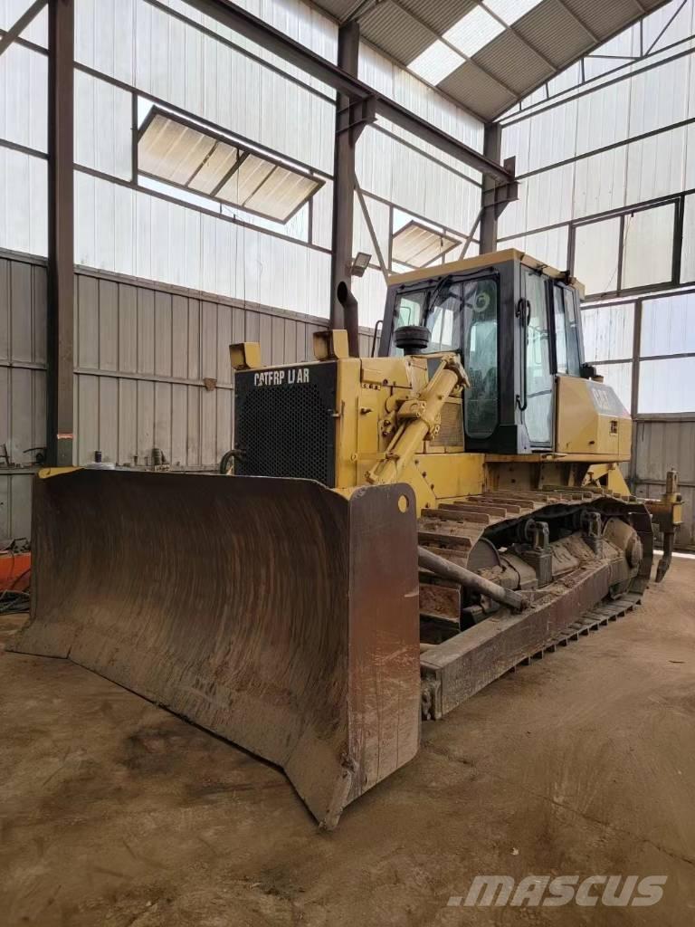 CAT D7G2 Pásové dozéry