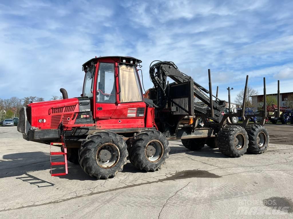 Komatsu 865 Lesné traktory