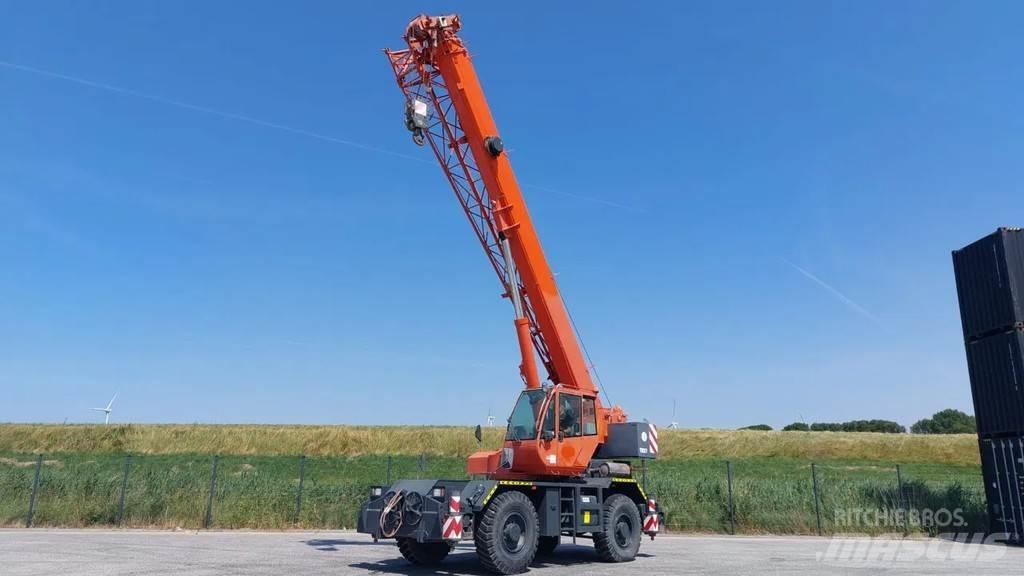 Terex RC30 Žeriavy pre ťažký terén