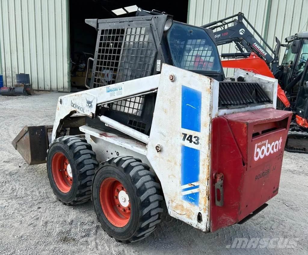 Bobcat 743 Šmykom riadené nakladače