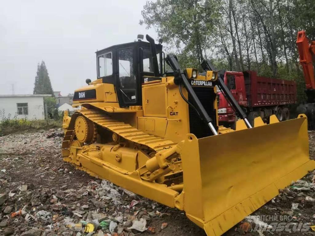 CAT D 6 H Pásové dozéry
