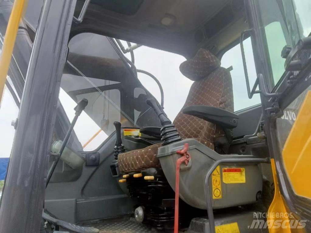 Volvo EC 290 DL Pásové rýpadlá