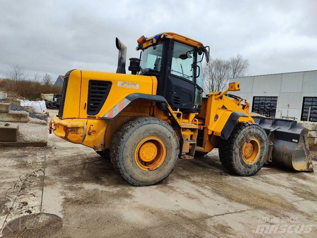 JCB 436 Kolesové nakladače