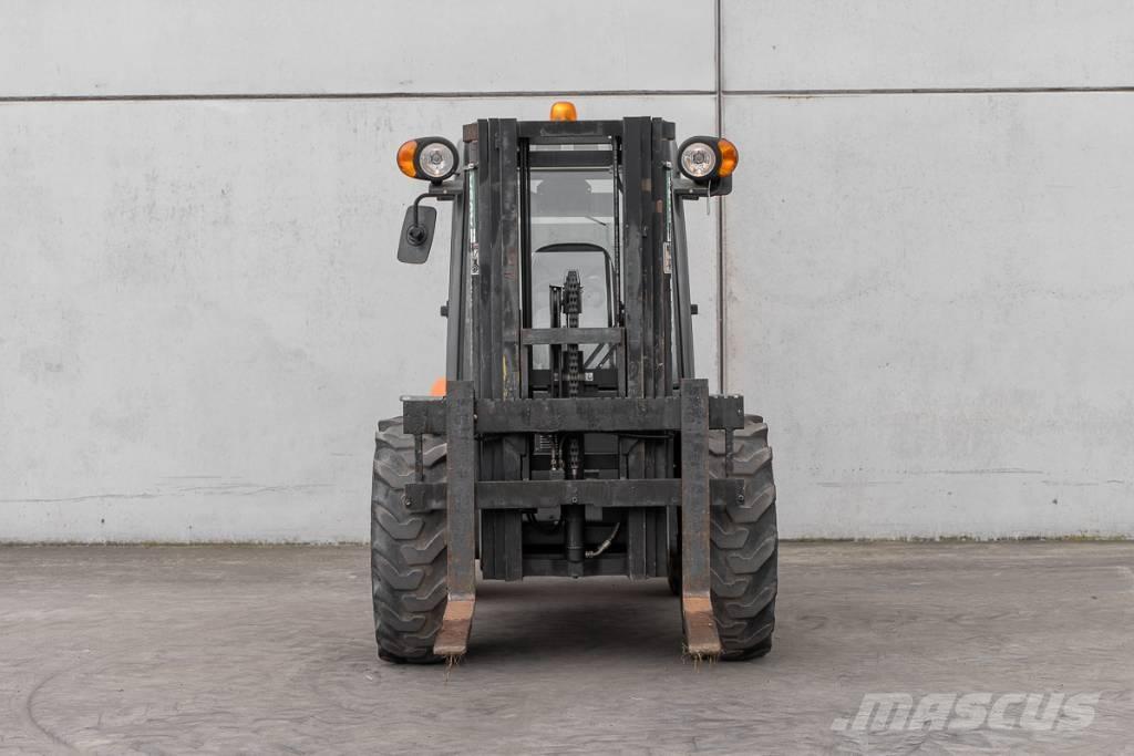 Ausa C 250 H X4 Dieselové vozíky