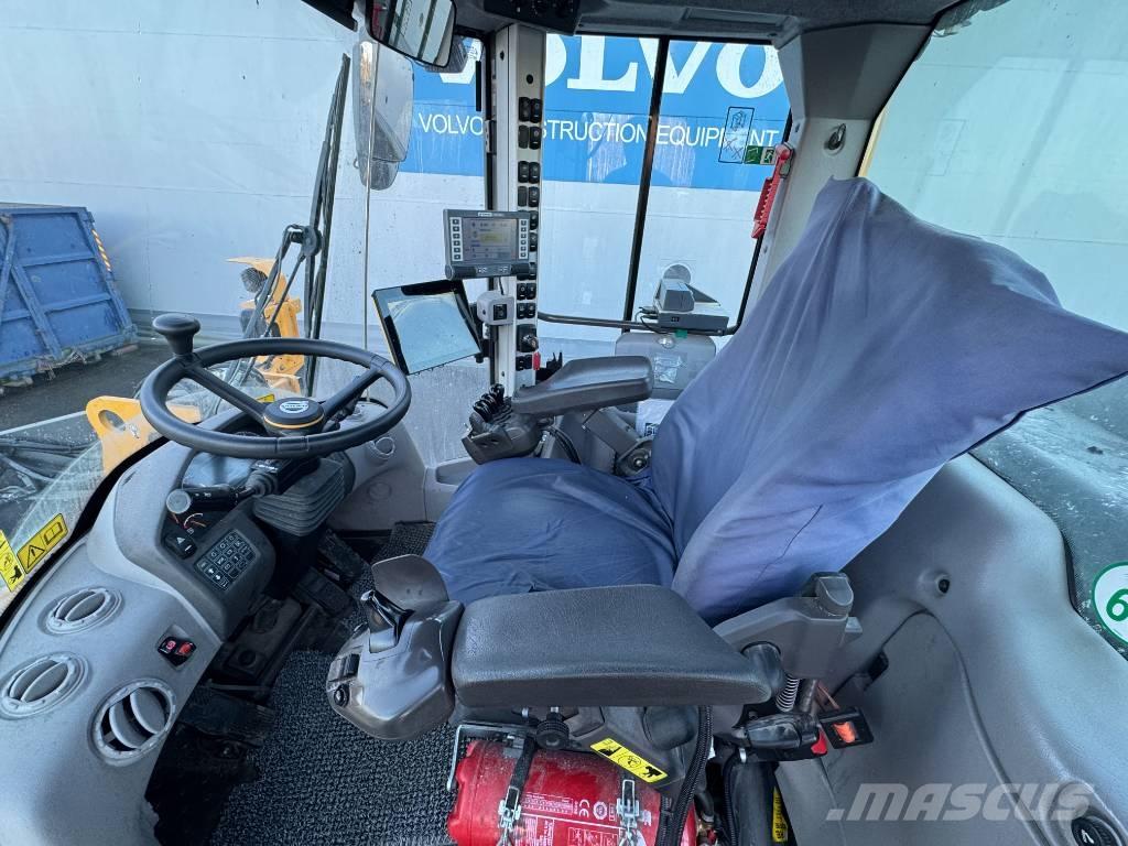 Volvo L 120 H Kolesové nakladače