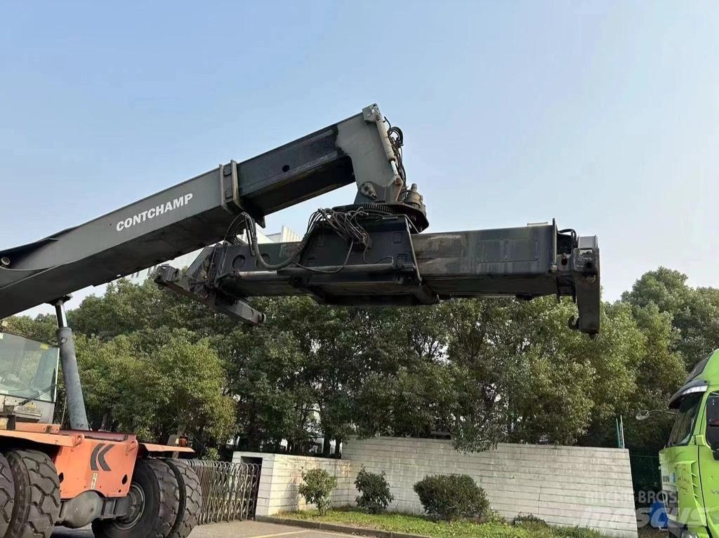 Kalmar M 517 Prekladače kontajnerov