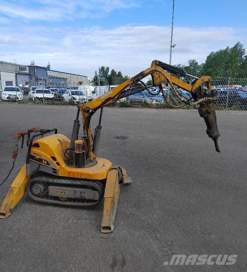 Brokk 90 Demolačné rýpadlá