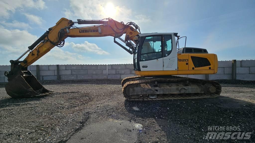 Liebherr R 920 LC Pásové rýpadlá