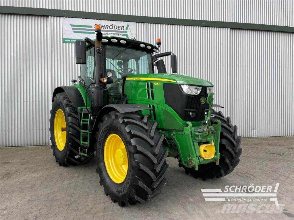 John Deere 6250 R Traktory
