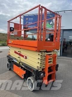 JLG 4045R Nožnicové zdvíhacie plošiny