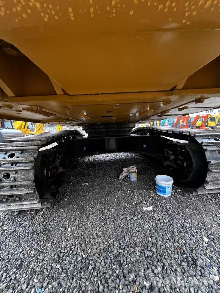 CAT 349 D2 Pásové rýpadlá