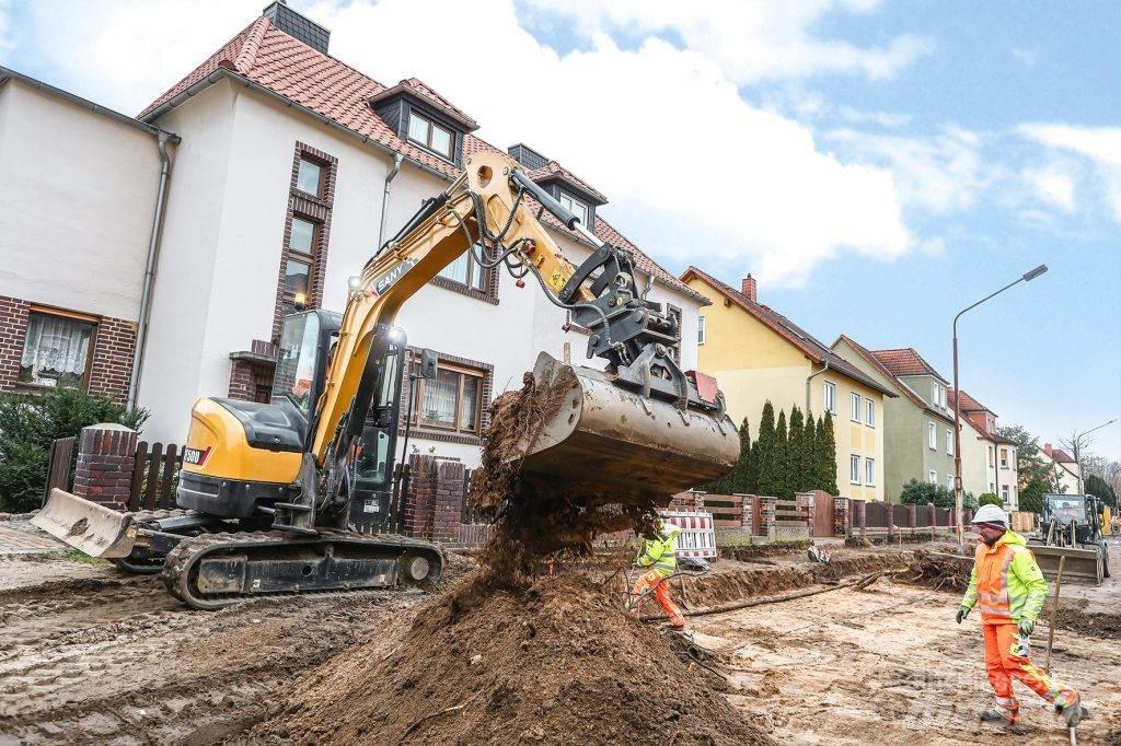 Sany SY50U Mini rýpadlá < 7t